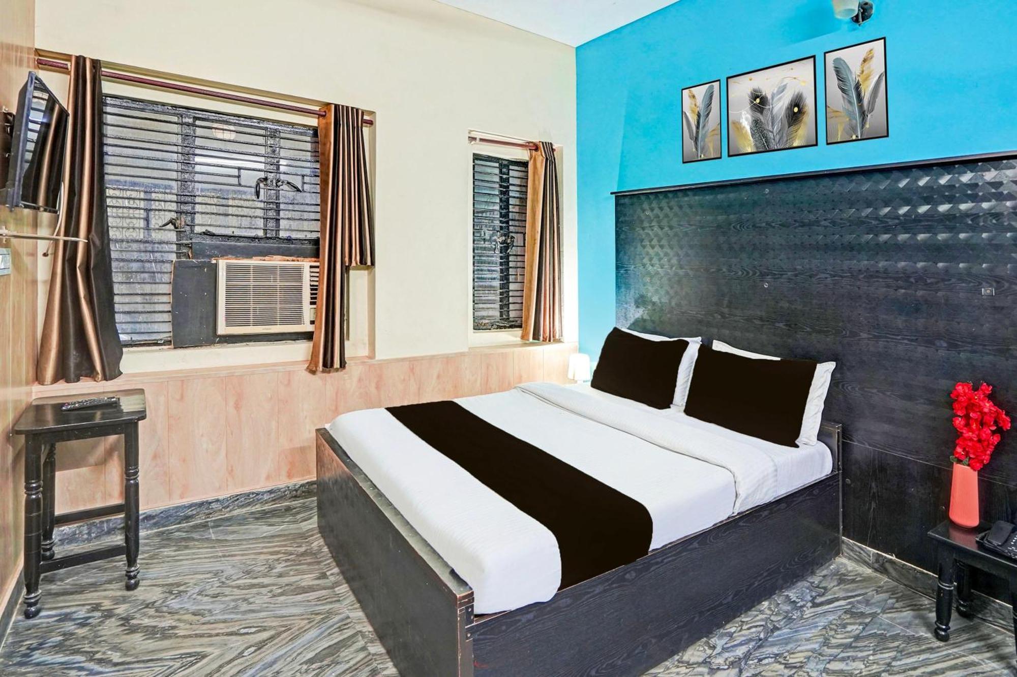 Super Collection O Mathura Near Railway Station Екстер'єр фото